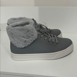 Koolaburra Gray Fur-Trimmed Sneakers